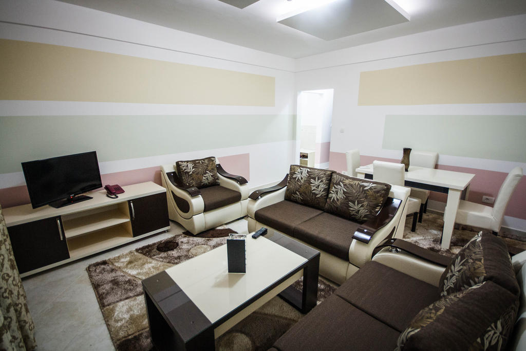 Hotel Oasis Podgorica Exterior photo