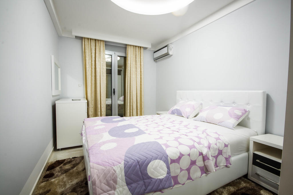 Hotel Oasis Podgorica Exterior photo