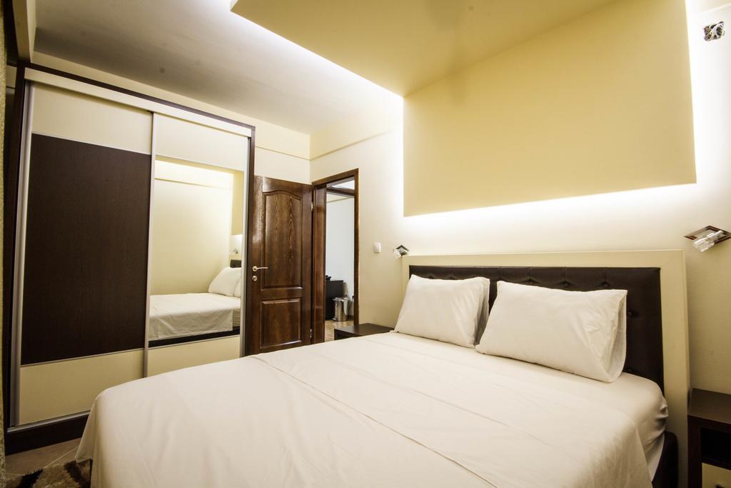 Hotel Oasis Podgorica Exterior photo